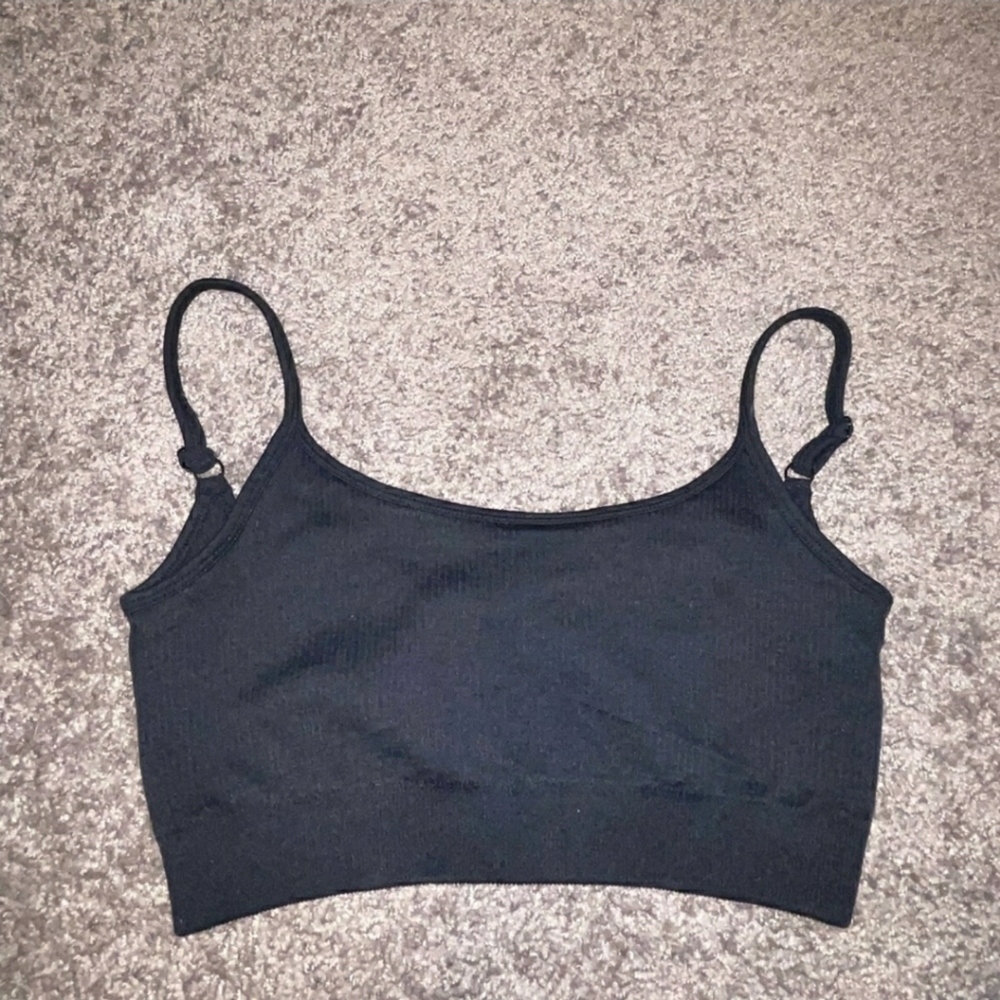 Black top, small